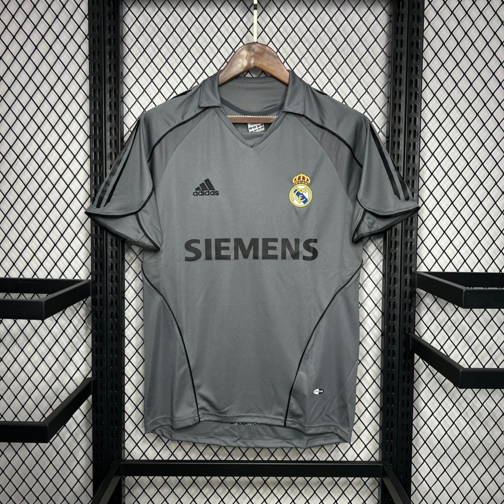 football-shirt-real-madrid-third-05-06-retro-1-1 Football Shirt Real Madrid Third 05-06 Retro front