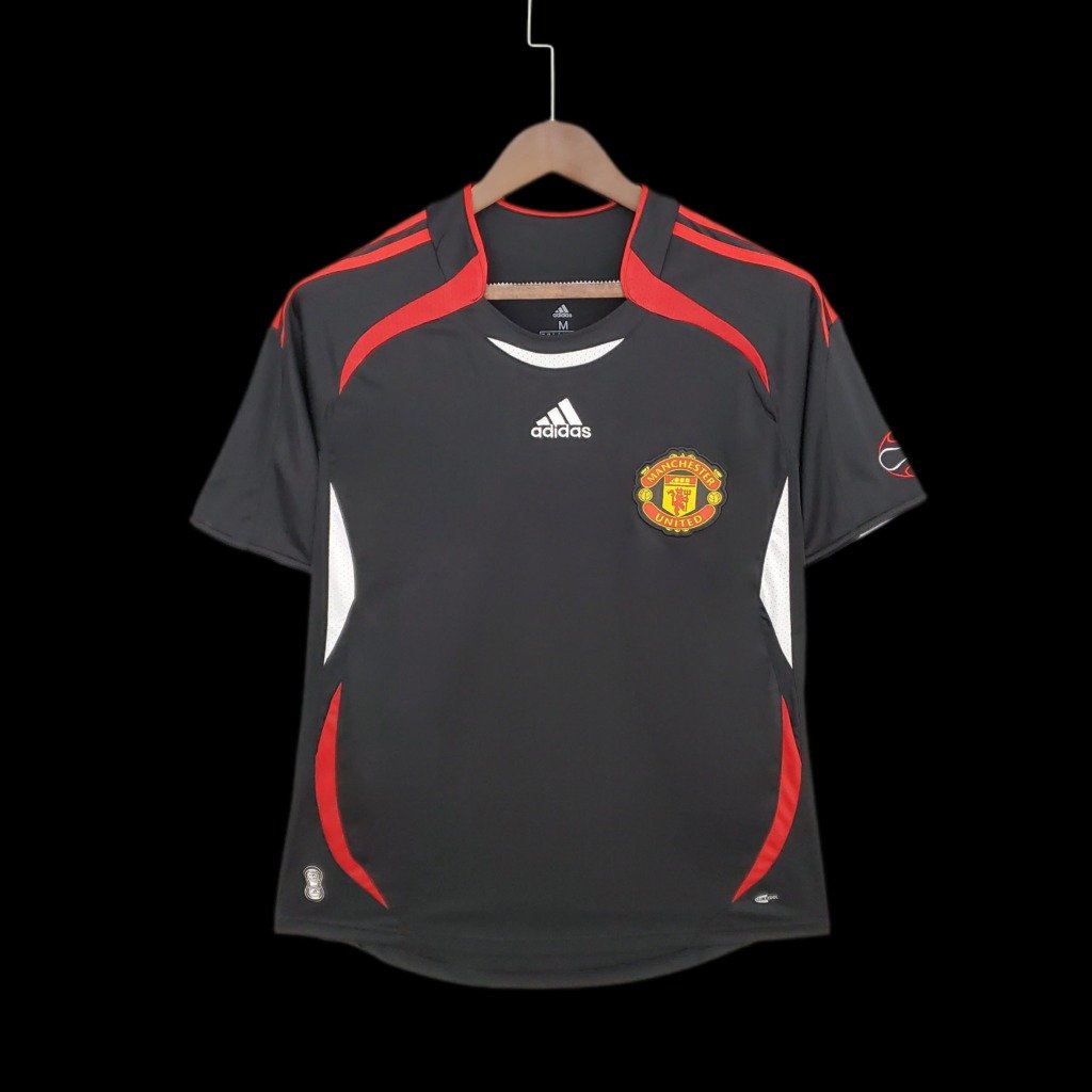 football-shirt-manchester-united-teamgeist-25-26-black-1 Football Shirt Manchester United Teamgeist 25-26 Black front