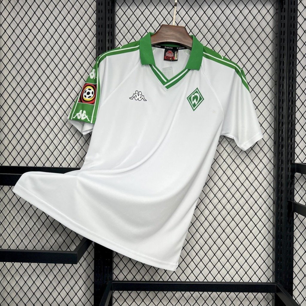 football-shirt-werder-bremen-away-01-02-retro-1 Football Shirt Werder Bremen Away 01-02 Retro front