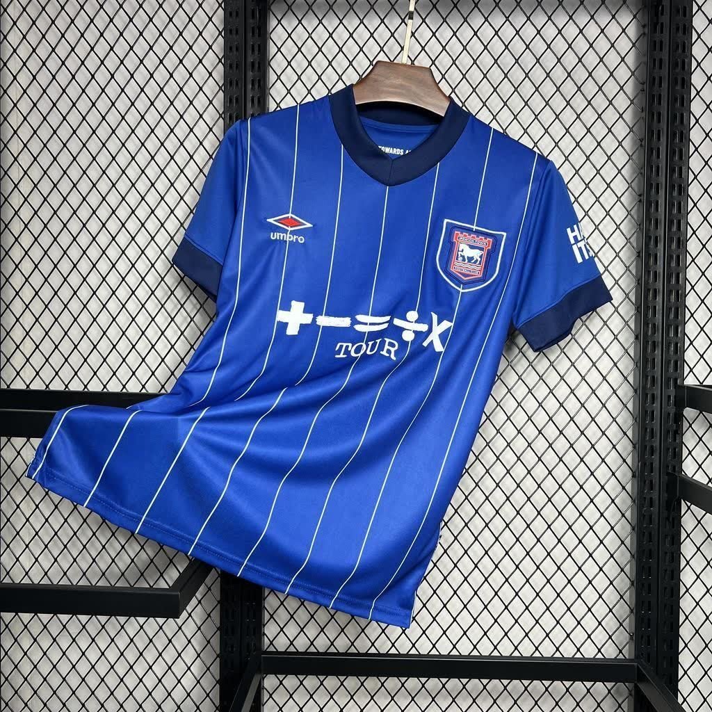 football-shirt-ipswich-town-home-25-26-1 Football Shirt Ipswich Town Home 25-26 front