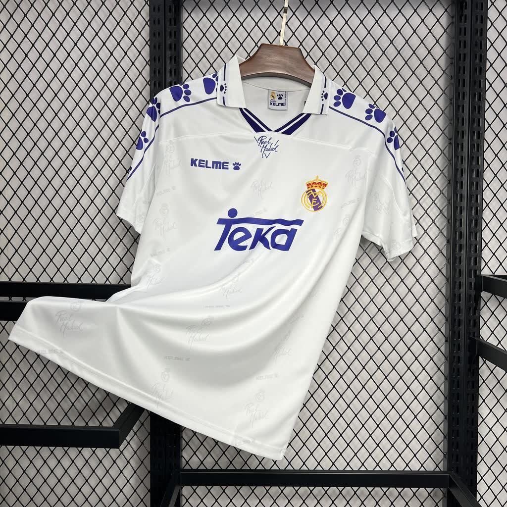 Football Shirt Real Madrid Home 94-96 Retro front