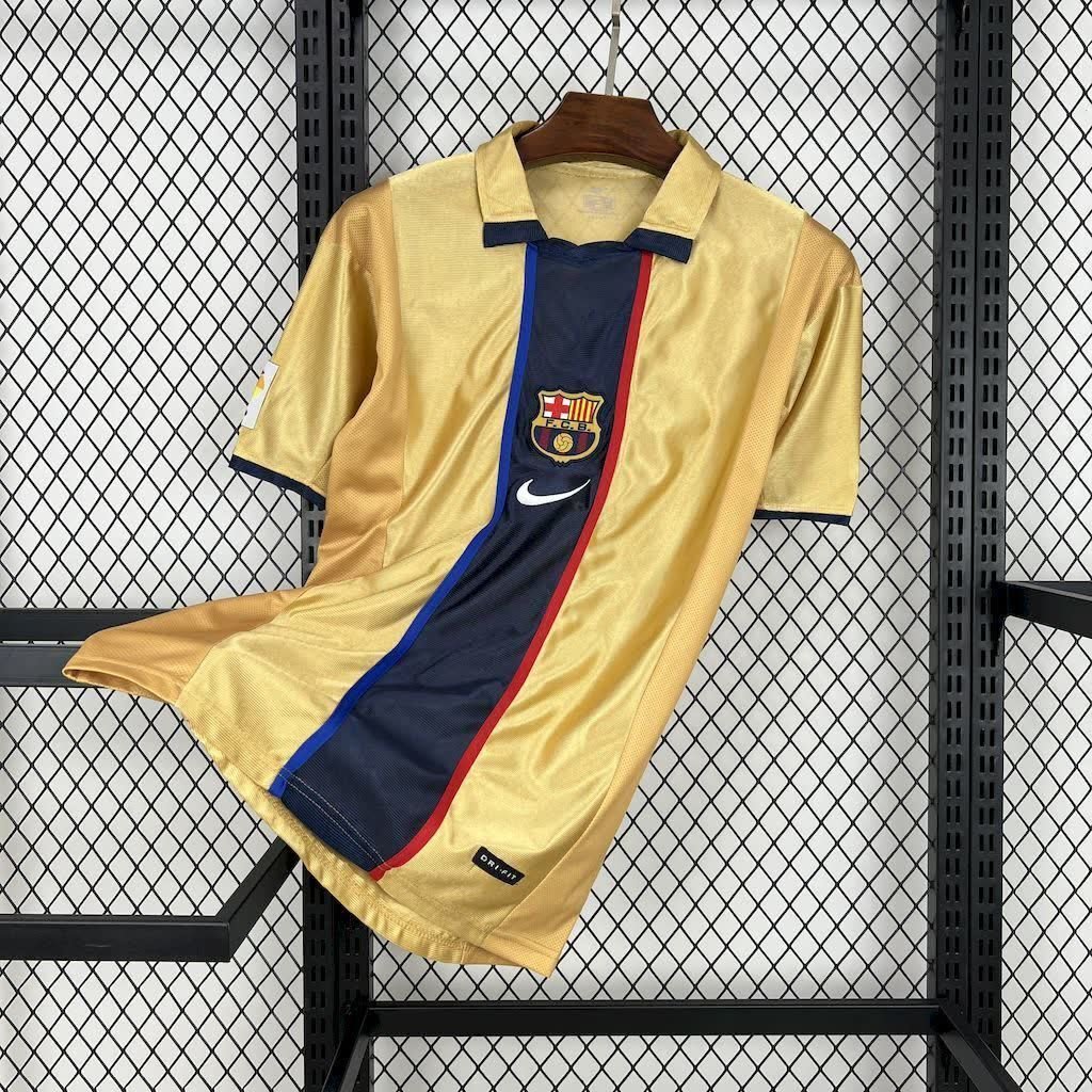 football-shirt-fc-barcelona-away-01-02-retro-1 Football Shirt FC Barcelona Away 01-02 Retro front