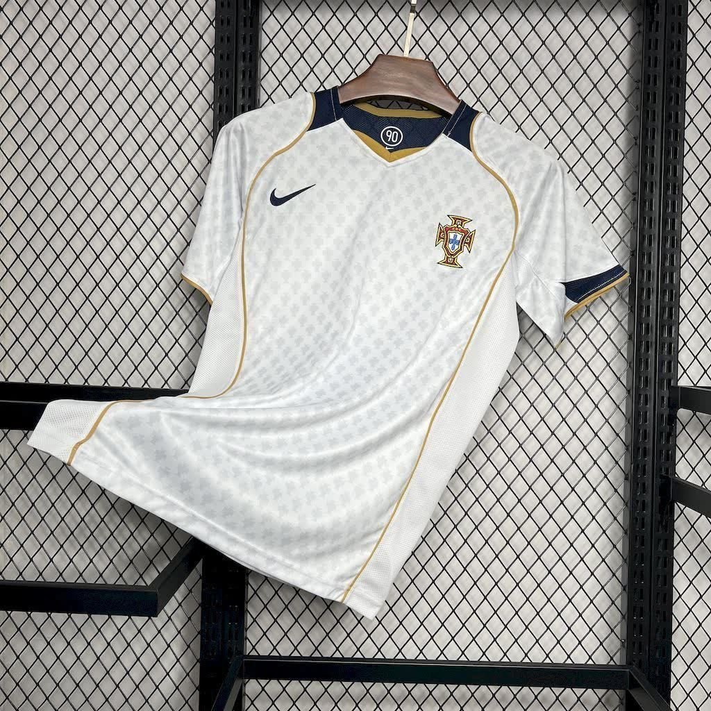 Football Shirt Portugal Away 25-26 Retro front