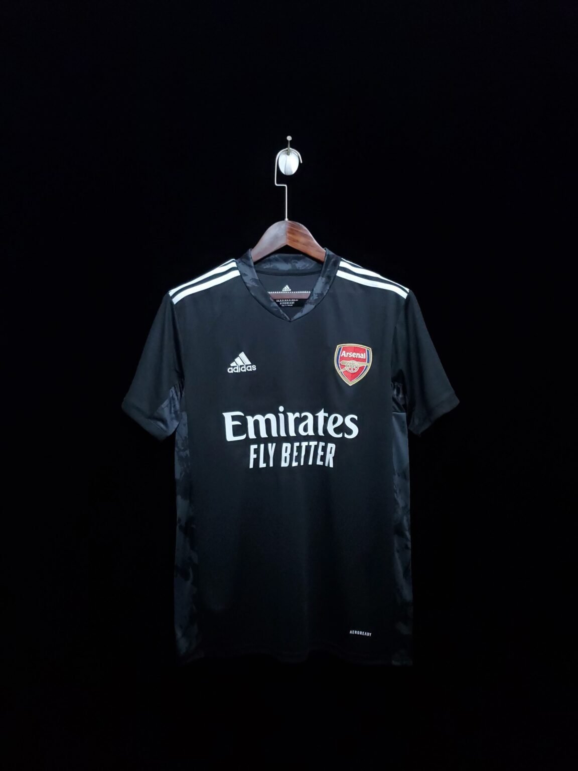 football-shirt-arsenal-goalkeeper-20-21-1 Football Shirt Arsenal Goalkeeper 20-21 front