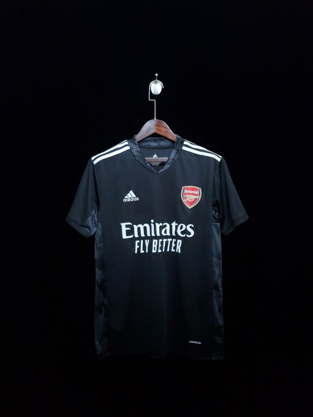 football-shirt-arsenal-goalkeeper-20-21-1 Football Shirt Arsenal Goalkeeper 20-21 front