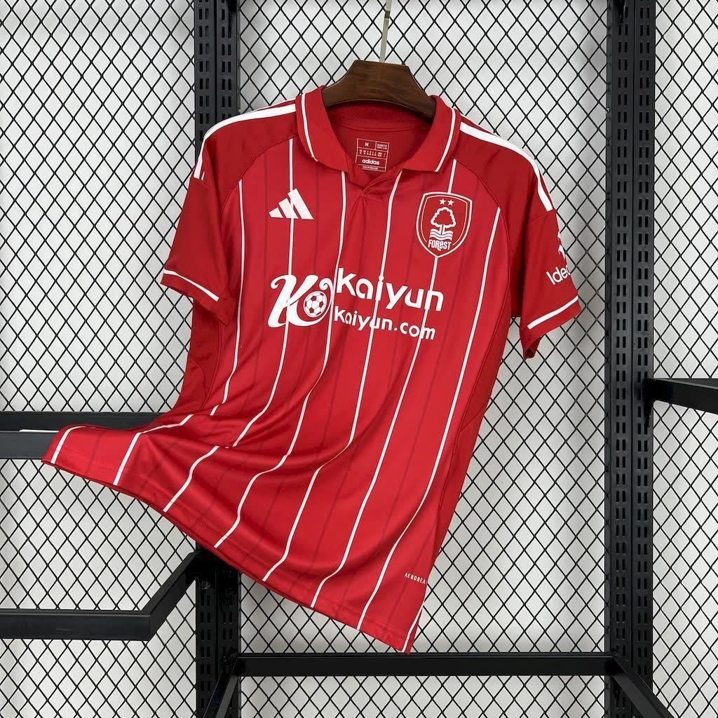 football-shirt-nottingham-forest-home-25-26-1 Football Shirt Nottingham Forest Home 25-26 front
