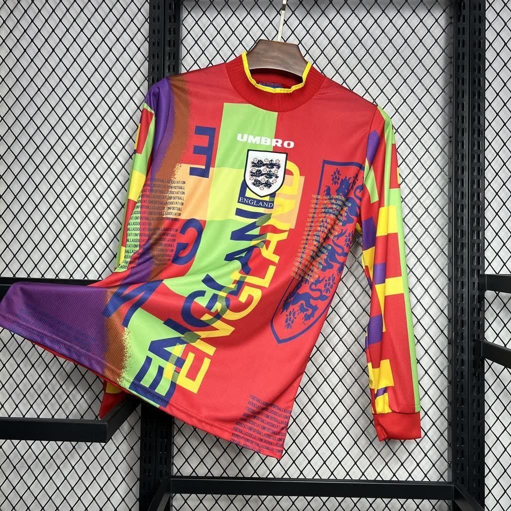 football-shirt-england-goalkeeper-retro-95-96-long-sleeve-1 Football Shirt England Goalkeeper Retro 95-96 Long Sleeve front