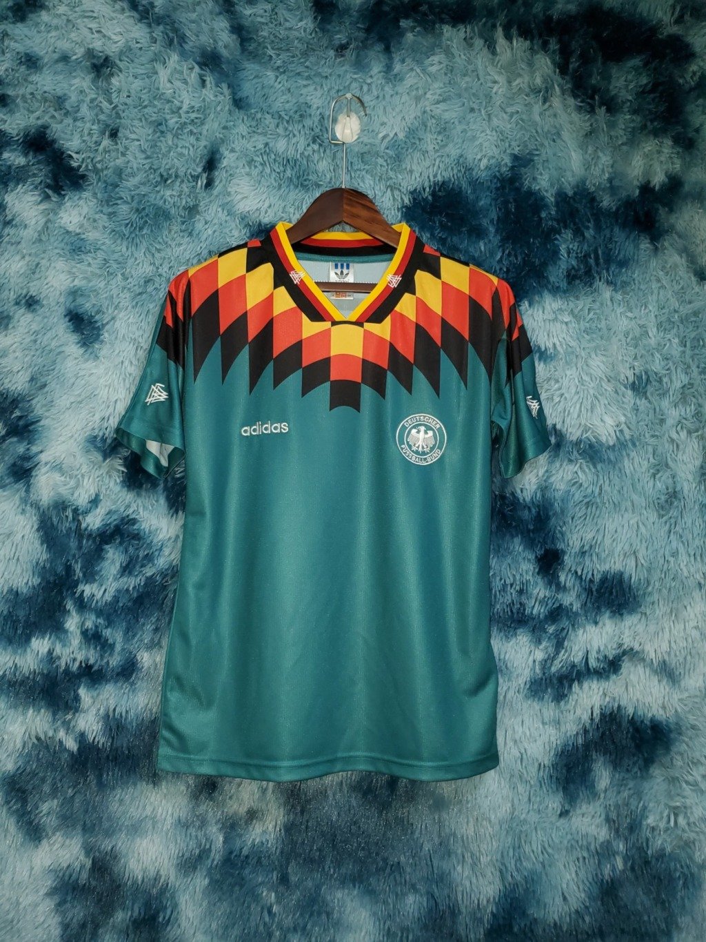 football-shirt-germany-away-94-95-retro-1 Football Shirt Germany Away 94-95 Retro front