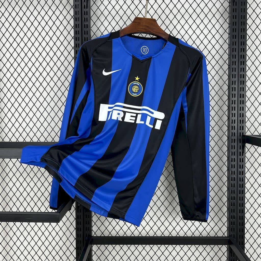 football-shirt-inter-milan-home-04-05-long-sleeves-retro-1 Football Shirt Inter Milan Home 04-05 Long Sleeves Retro front