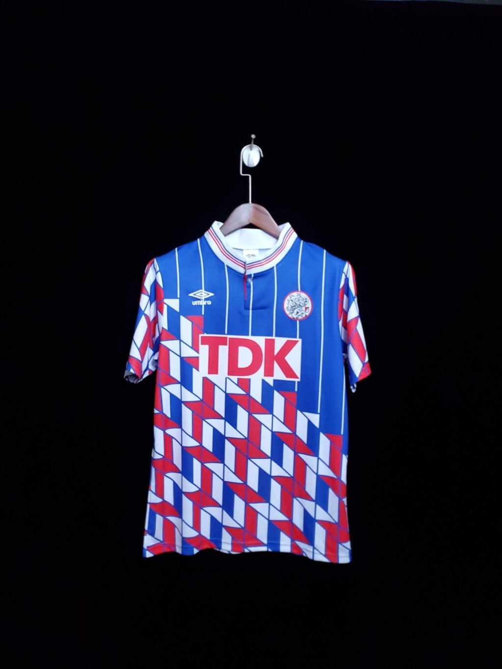 football-shirt-ajax-away-1990-retro-1 Football Shirt Ajax Away 1990 Retro front