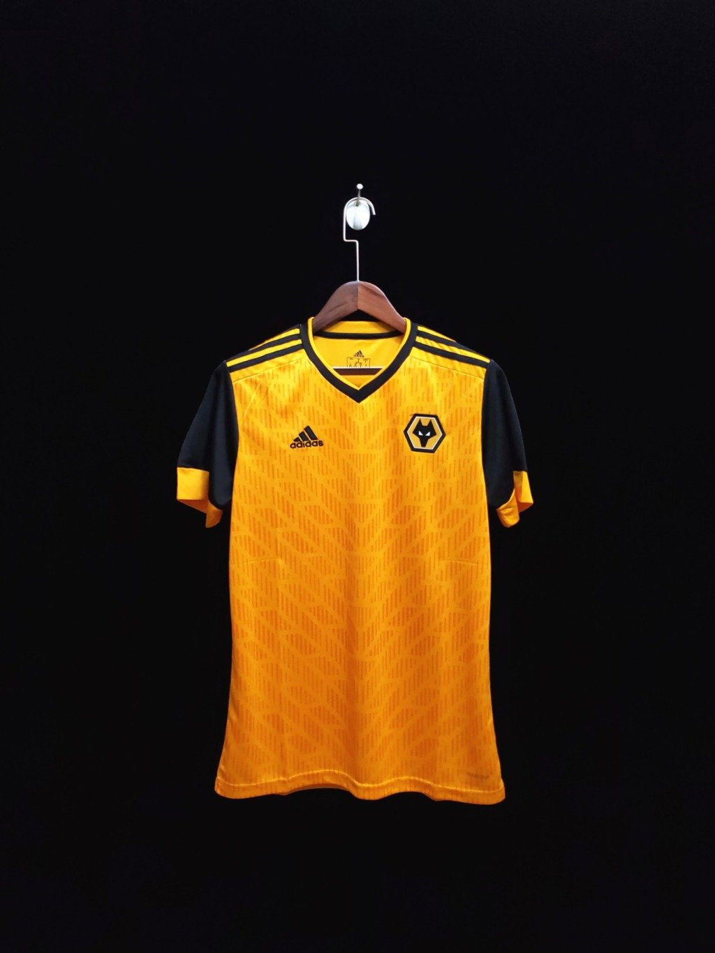 football-shirt-wolves-home-20-21-1 Football Shirt Wolves Home 20-21 front