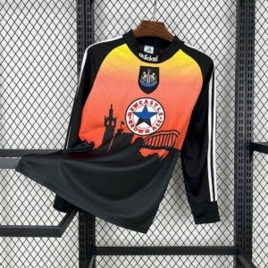 football-shirt-newcastle-united-goalkeeper-96-97-long-sleeves-retro-1 Football Shirt Newcastle United Goalkeeper 96-97 Long Sleeves Retro front