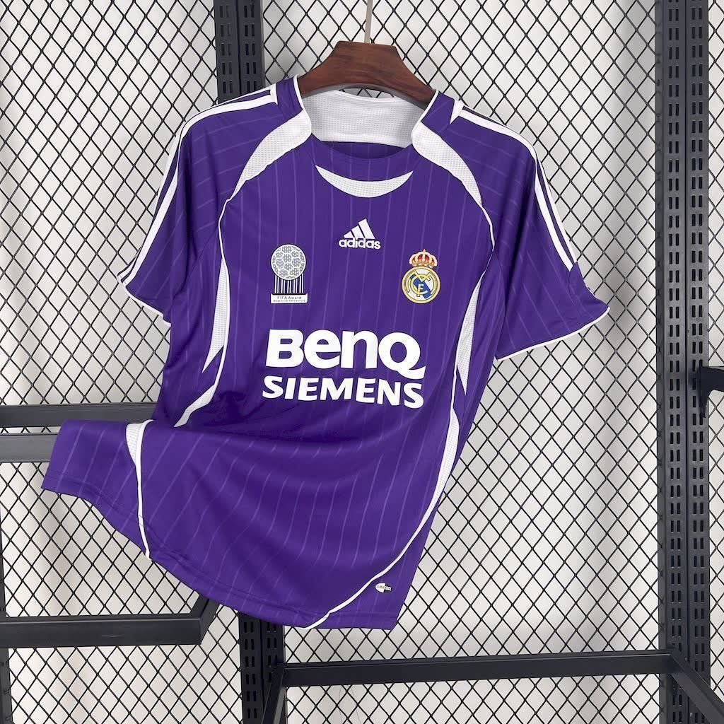football-shirt-real-madrid-third-06-07-retro-1 Football Shirt Real Madrid Third 06-07 Retro front