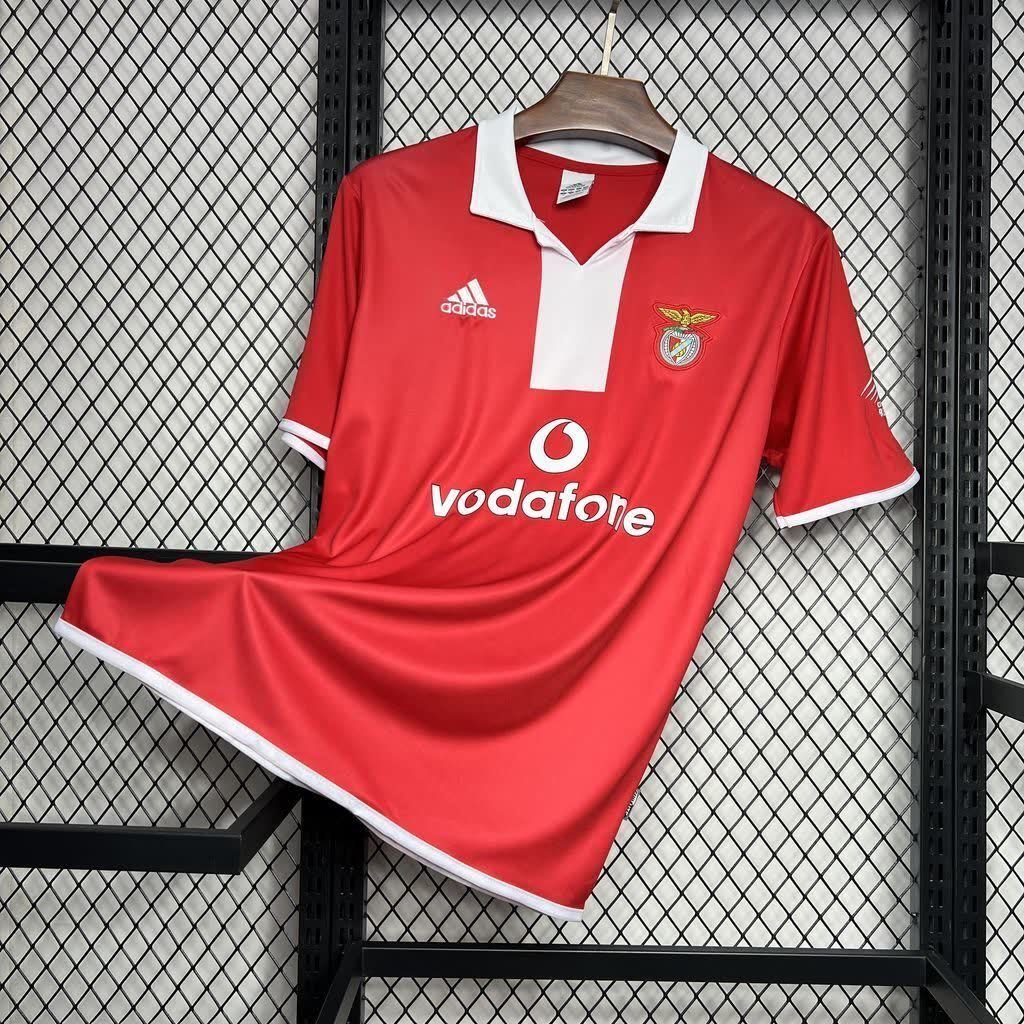 football-shirt-sl-benfica-home-04-05-retro-1 Football Shirt SL Benfica Home 04-05 Retro front
