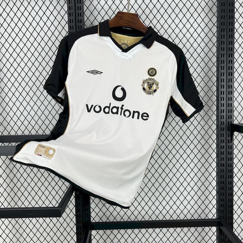 Football Shirt Manchester United Reversible Centenary 01-02 Away Third Retro front
