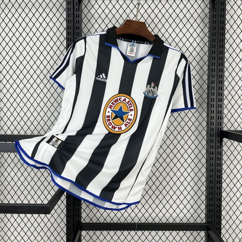 Football Shirt Newcastle United Home 99-00 Retro front