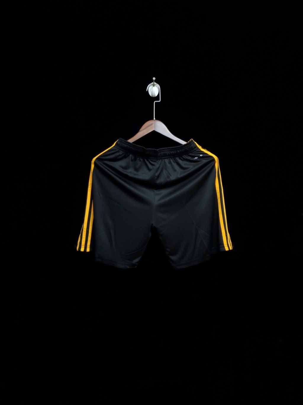 Football Shirt Wolverhampton Wanderers Home 20-21 back