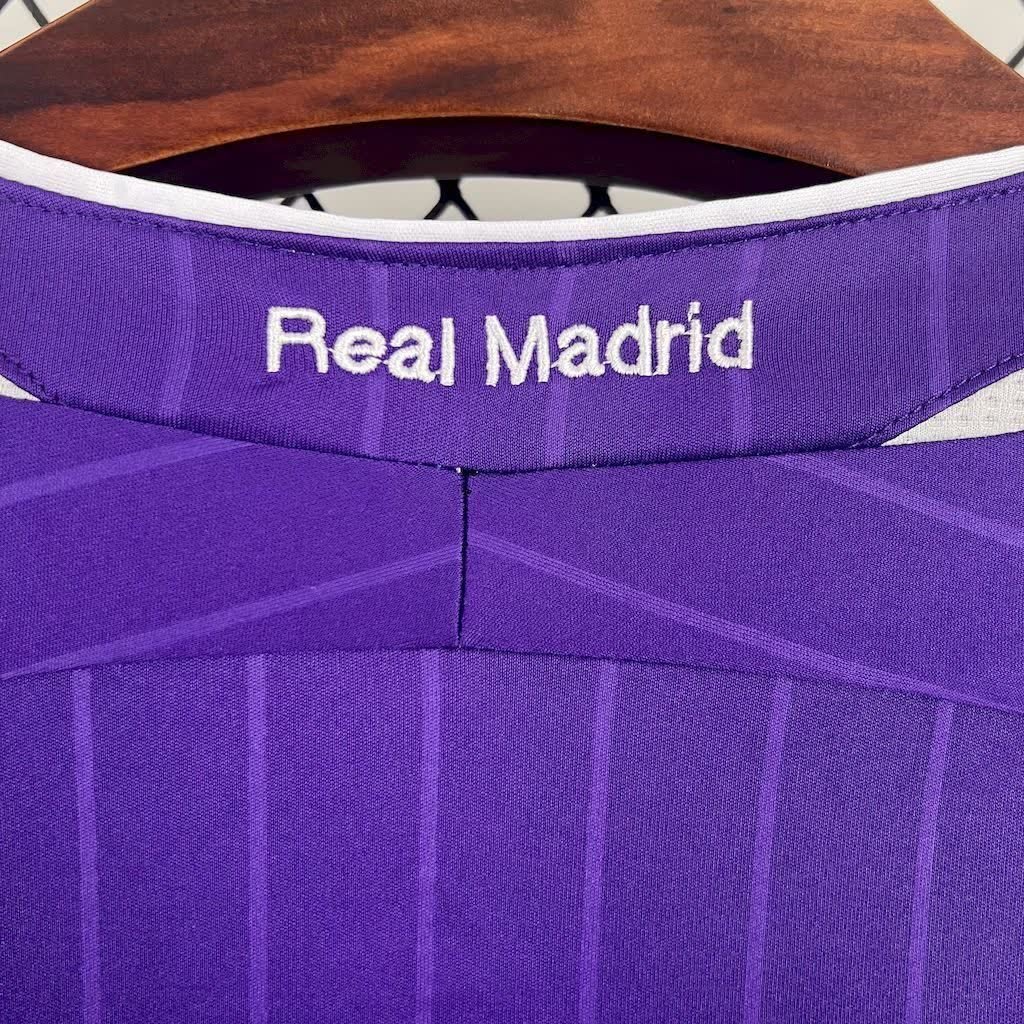 football-shirt-real-madrid-third-06-07-retro-3 Football Shirt Real Madrid Third 06-07 Retro extra 1