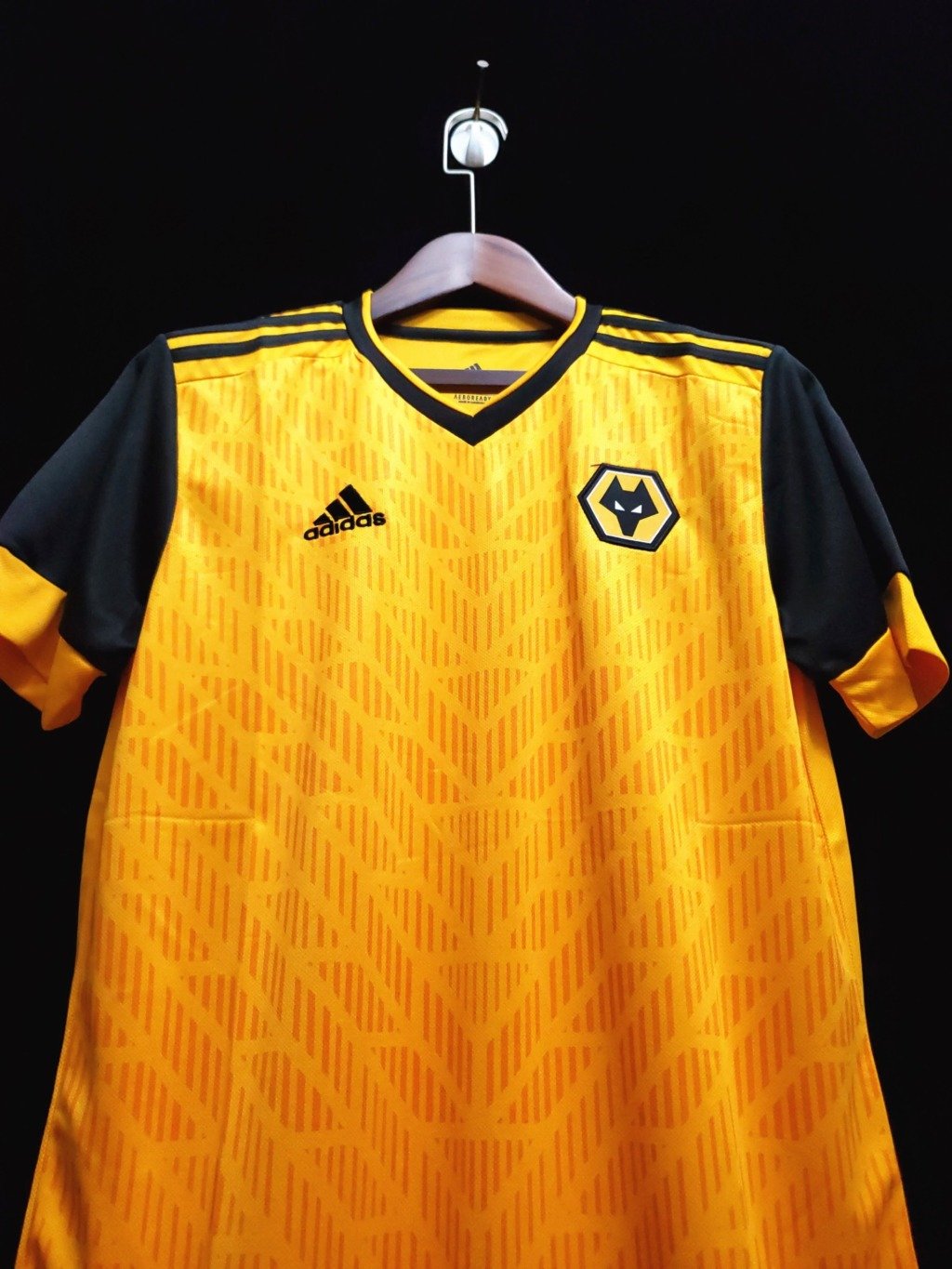 football-shirt-wolves-home-20-21-3 Football Shirt Wolves Home 20-21 extra 1