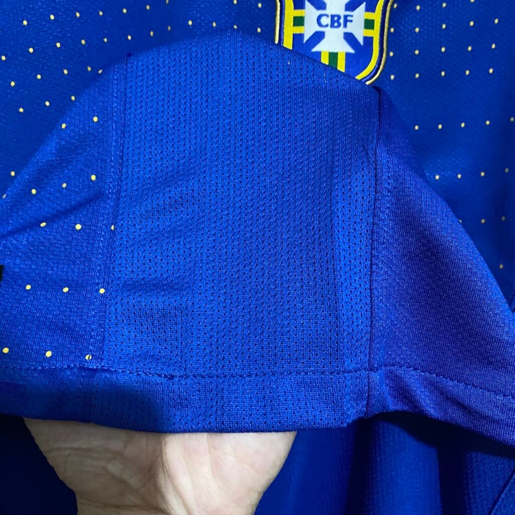 football-shirt-brazil-away-10-11-retro-3 Football Shirt Brazil Away 10-11 Retro extra 1