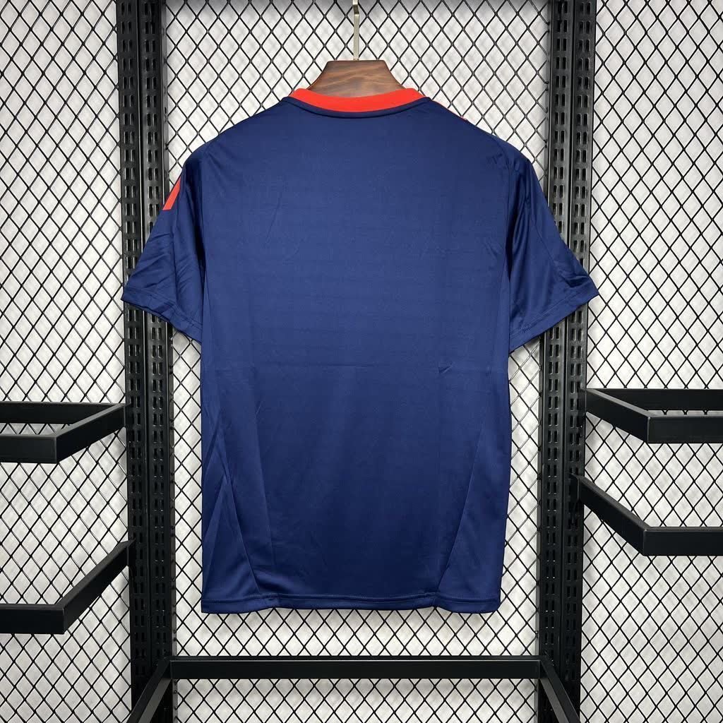 football-shirt-manchester-united-pre-match-training-25-26-2 Football Shirt Manchester United Pre-match Training 25-26 back
