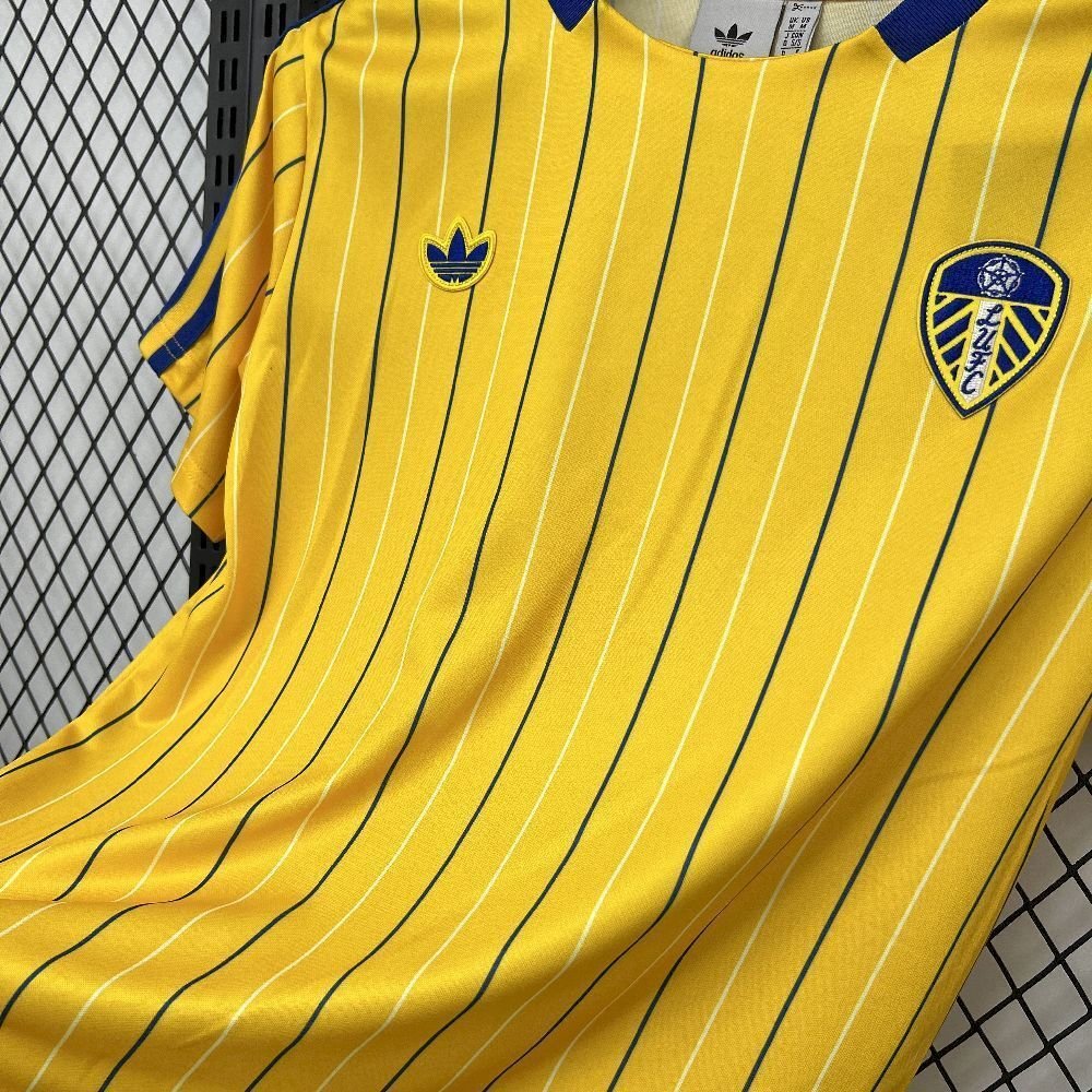 football-shirt-leeds-united-icon-25-26-3 Football Shirt Leeds United Icon 25-26 extra 1