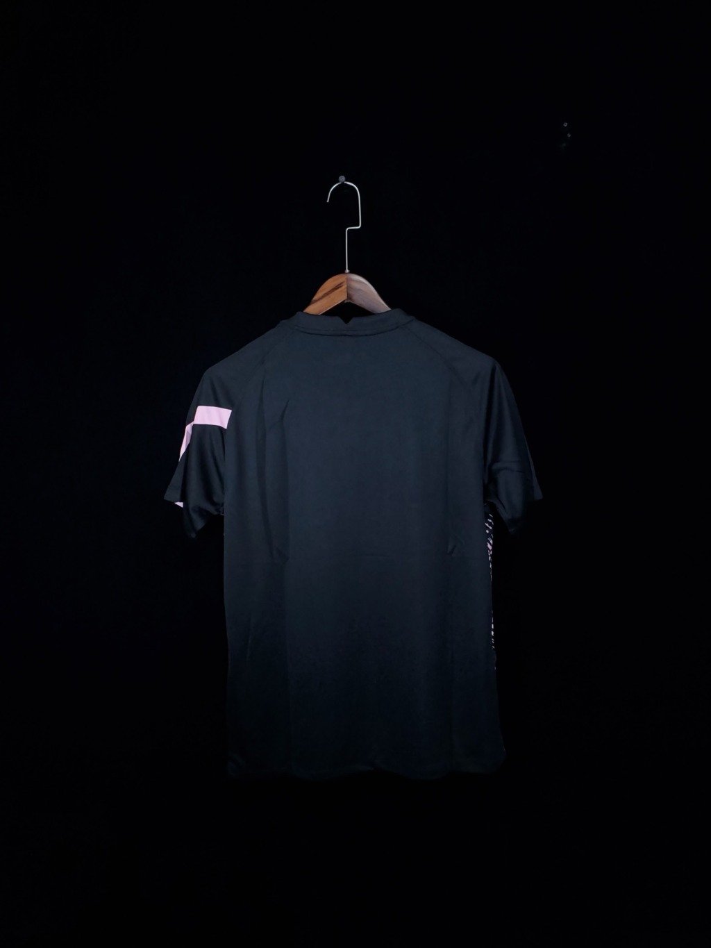 football-shirt-tottenham-hotspur-pre-match-training-20-21-2 Football Shirt Tottenham Hotspur Pre-Match Training 20-21 back