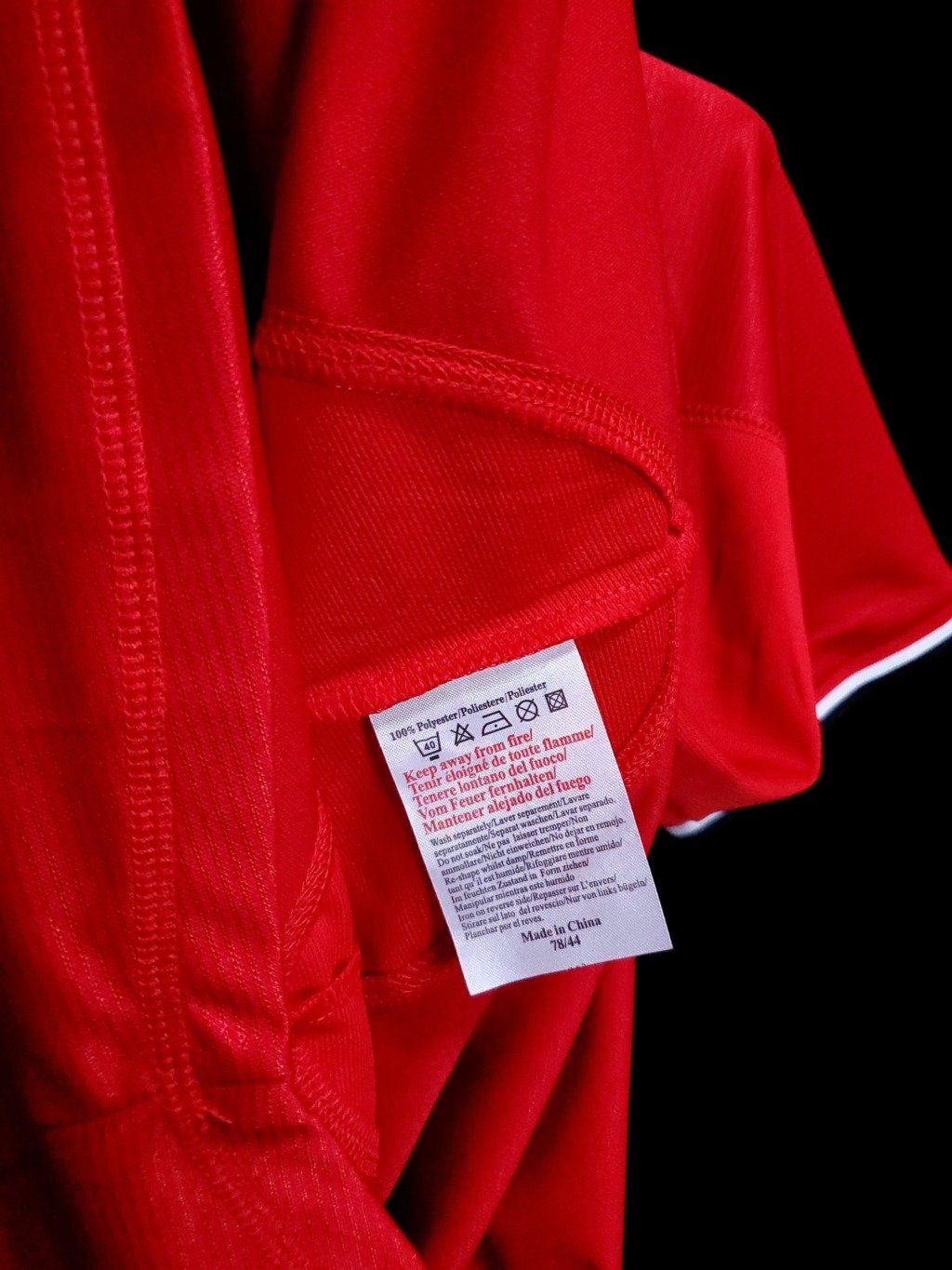football-shirt-manchester-united-home-00-01-retro-2 Football Shirt Manchester United Home 00-01 Retro back