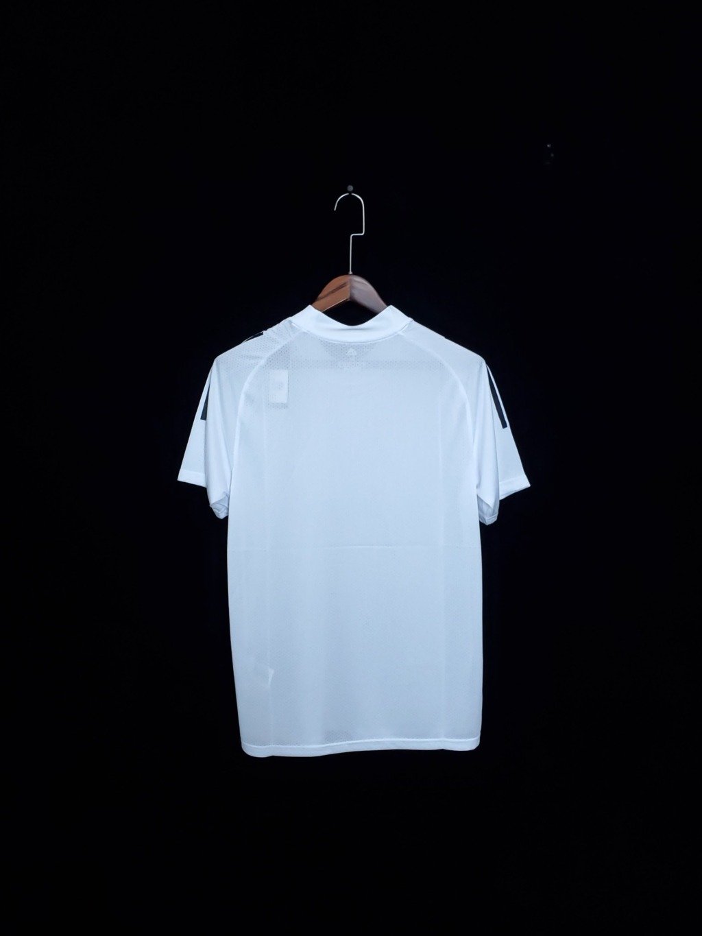 football-shirt-leeds-united-training-20-21-2 Football Shirt Leeds United Training 20-21 back