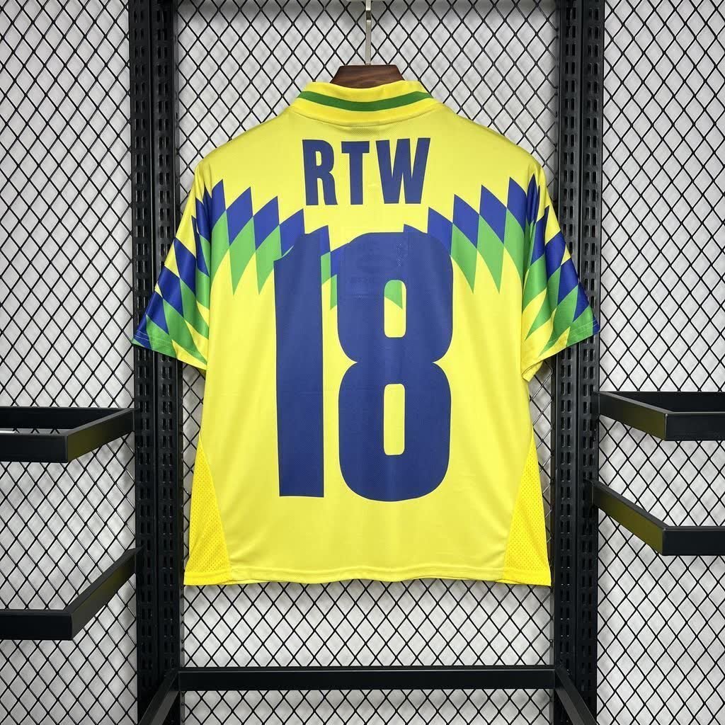 football-shirt-brazil-home-95-96-retro-2 Football Shirt Brazil Home 95-96 Retro back