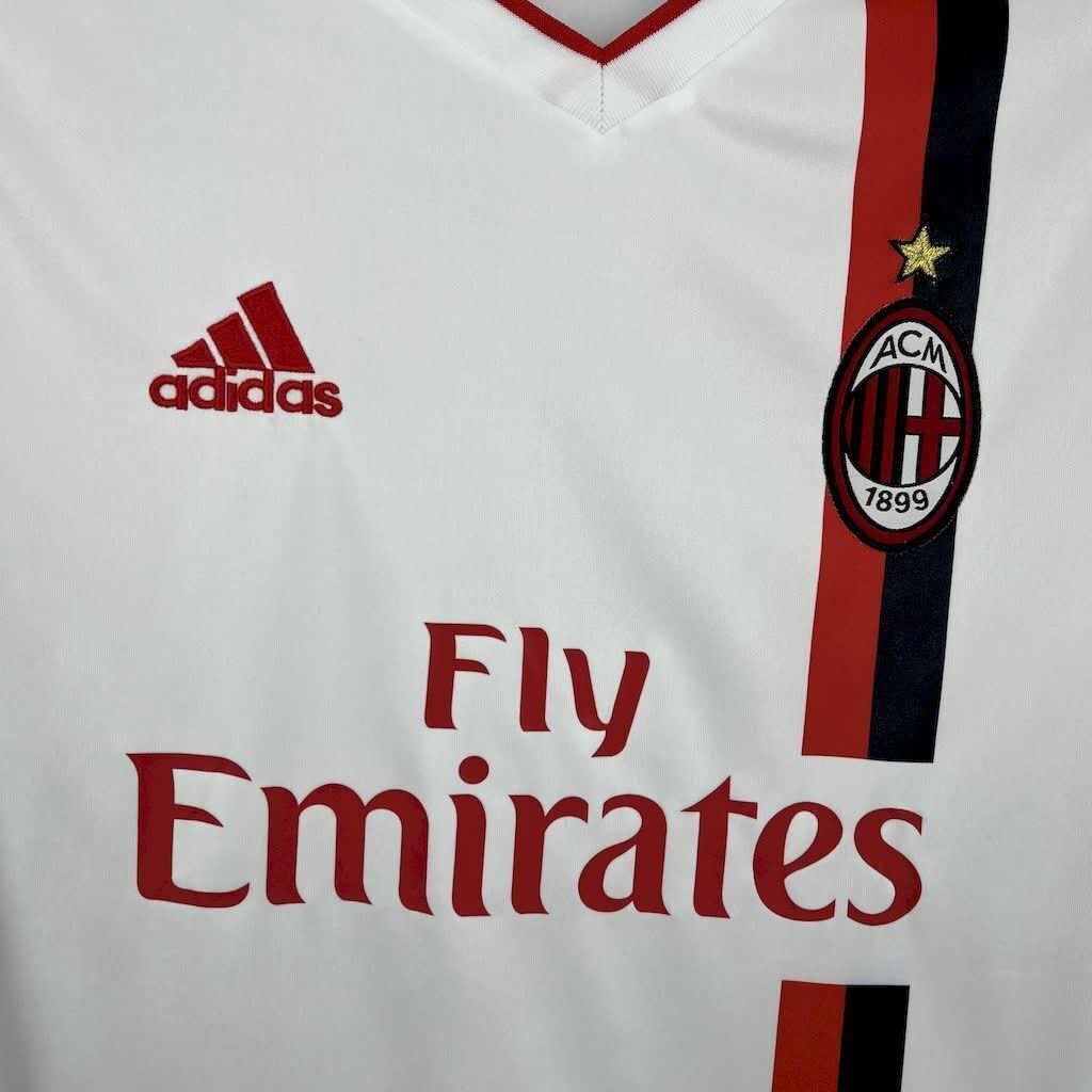 football-shirt-ac-milan-away-11-12-retro-3 Football Shirt AC Milan Away 11-12 Retro extra 1