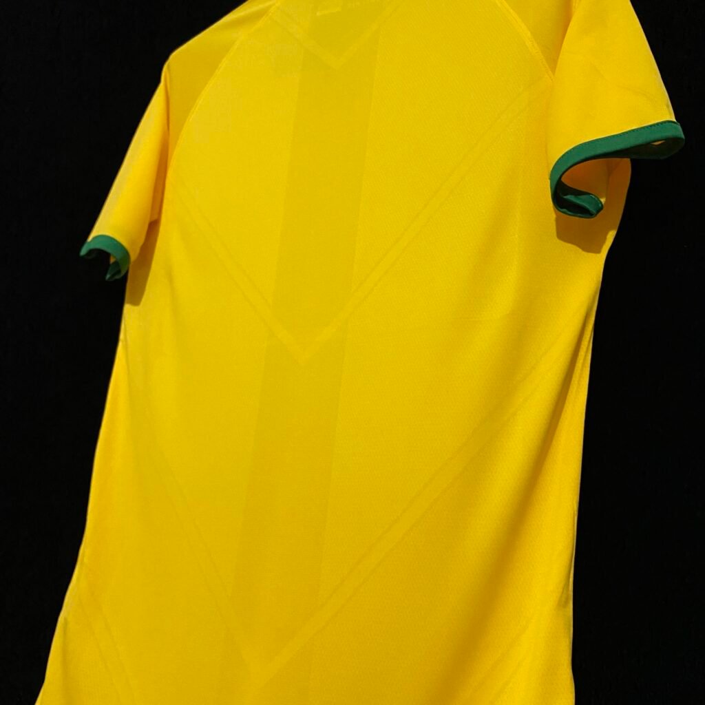 football-shirt-brazil-home-14-15-retro-4 Football Shirt Brazil Home 14-15 Retro extra 2