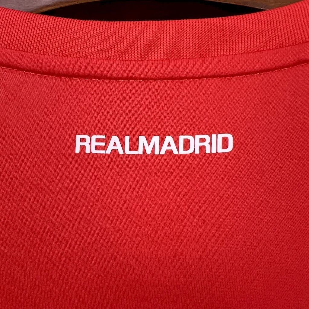 football-shirt-real-madrid-third-11-12-4 Football Shirt Real Madrid Third 11-12 extra 2