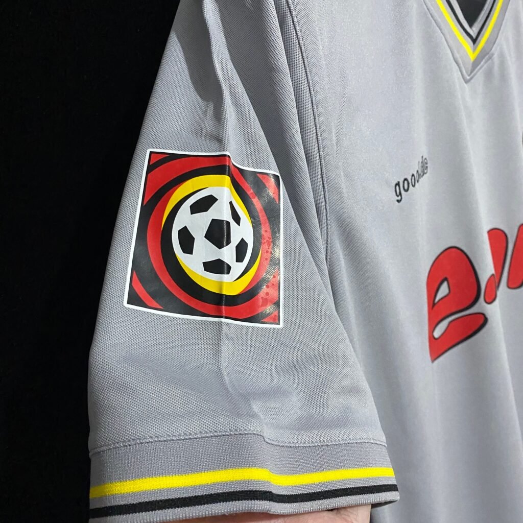 football-shirt-borussia-dortmund-away-00-01-retro-4 Football Shirt Borussia Dortmund Away 00-01 Retro extra 2