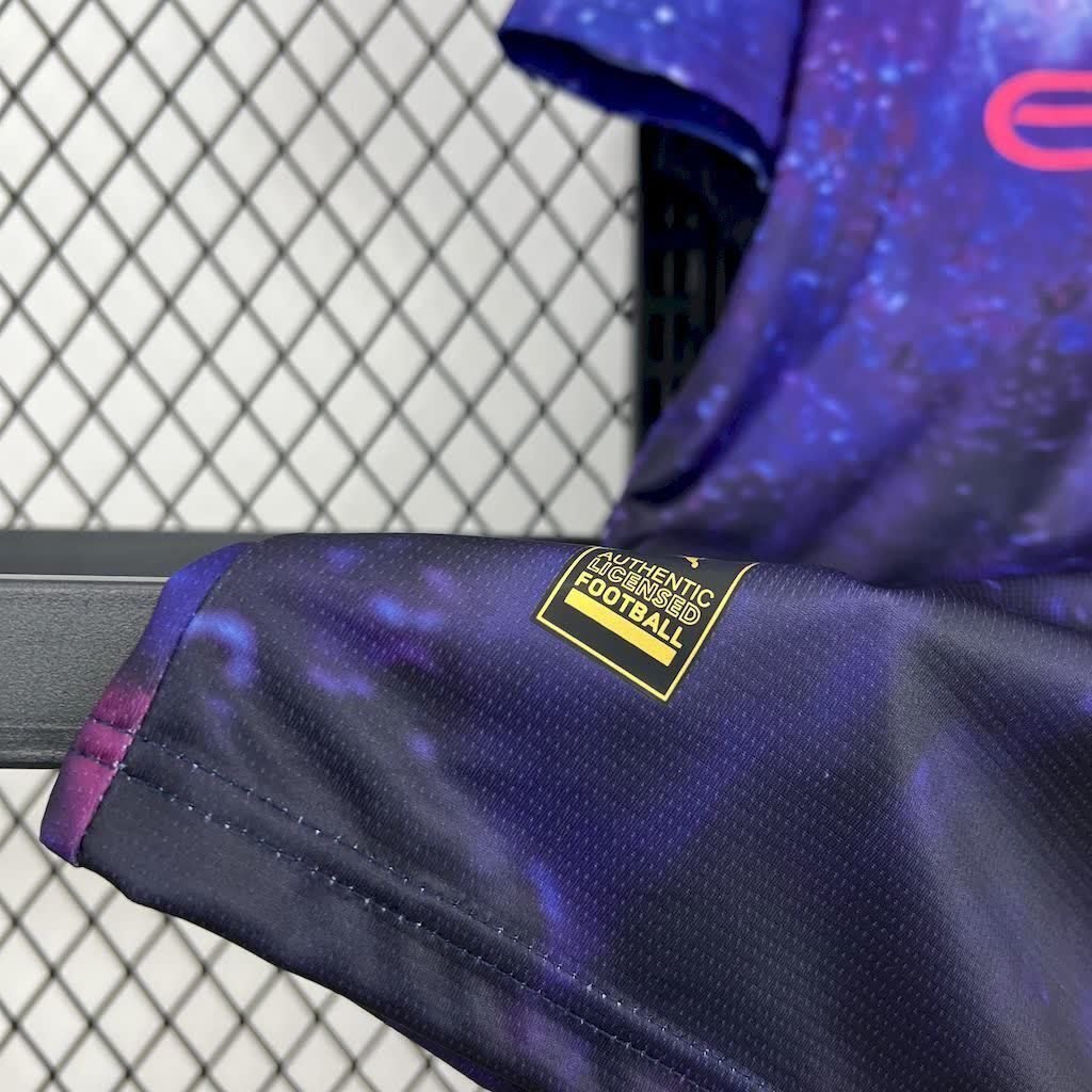 football-shirt-manchester-city-purple-concept-25-26-4 Football Shirt Manchester City Purple Concept 25-26 extra 2