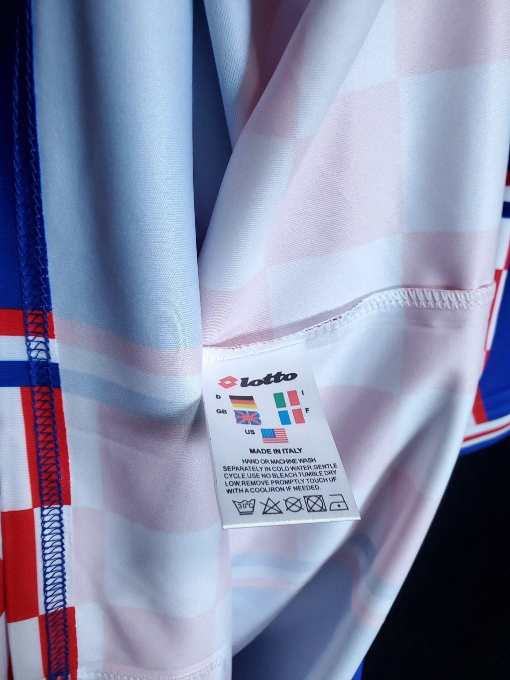 football-shirt-croatia-away-1998-retro-4 Football Shirt Croatia Away 1998 Retro extra 2