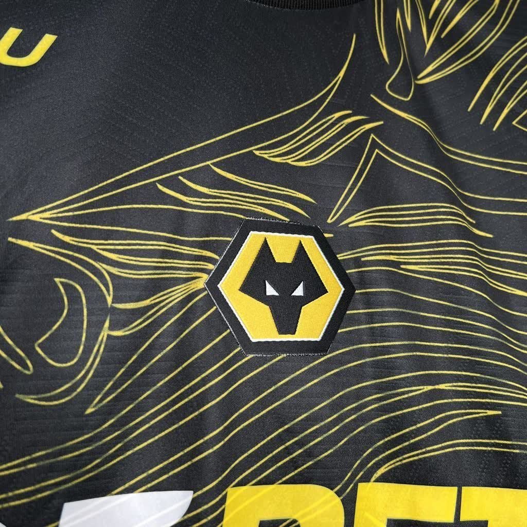 football-shirt-wolverhampton-wanderers-away-25-26-4 Football Shirt Wolverhampton Wanderers Away 25-26 extra 2