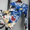 football-shirt-manchester-united-x-stone-roses-25-26-long-sleeve-4 Football Shirt Manchester United x Stone Roses 25-26 Long Sleeve extra 2