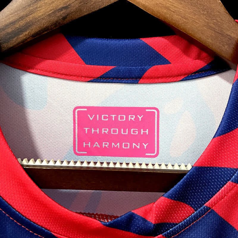 football-shirt-arsenal-stella-mccartney-22-23-edition-5 Football Shirt Arsenal Stella McCartney 22-23 Edition extra 3