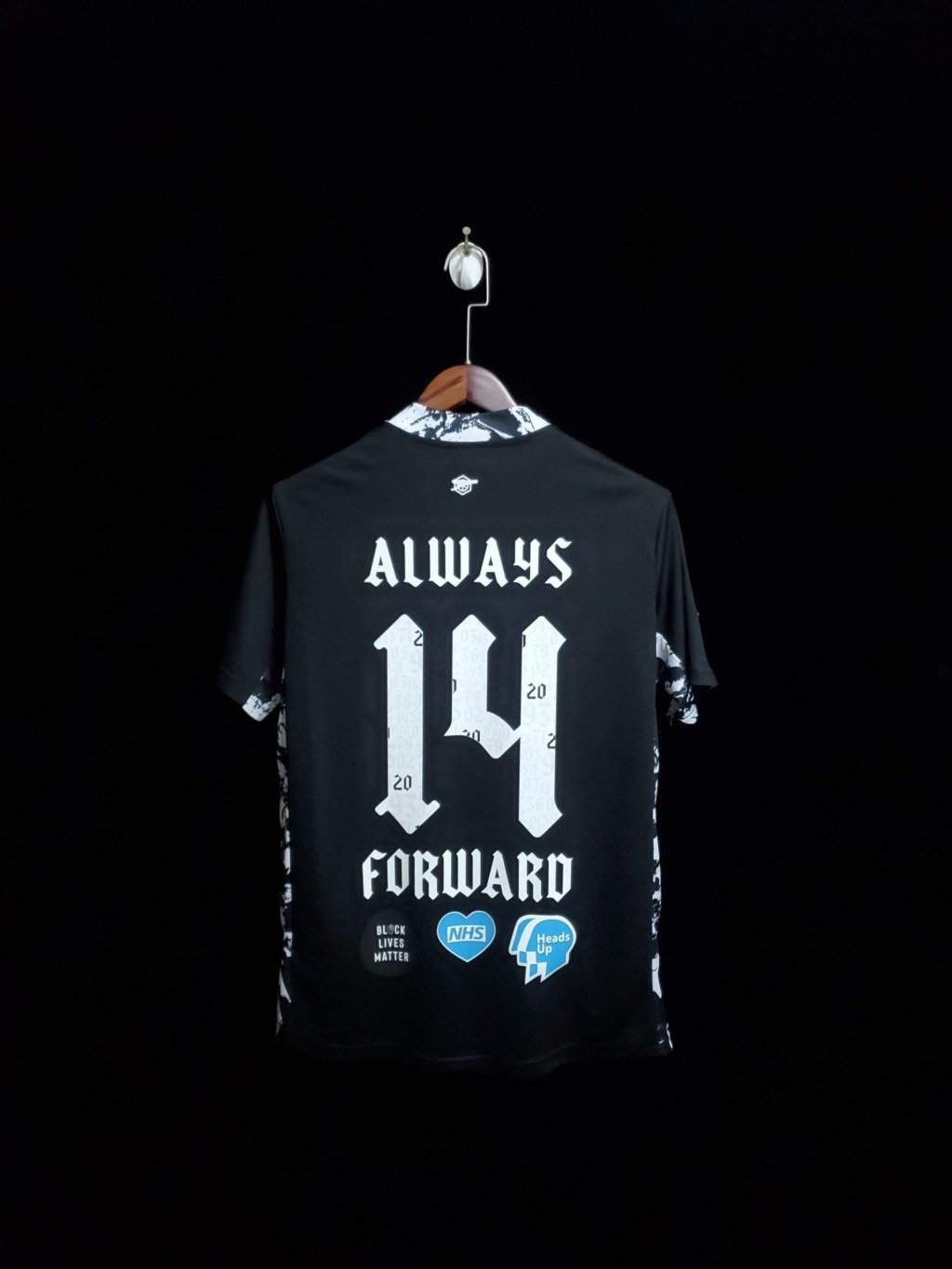 football-shirt-arsenal-goalkeeper-fa-cup-champion-20-21-2 Football Shirt Arsenal Goalkeeper FA Cup Champion 20-21 back