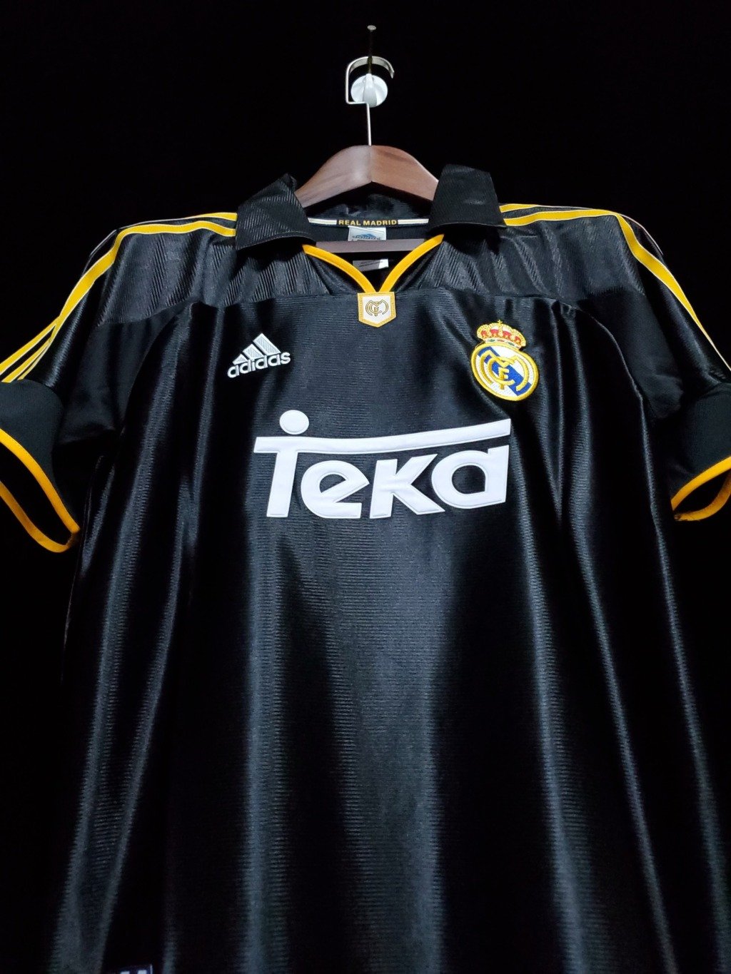 football-shirt-real-madrid-away-98-99-retro-5 Football Shirt Real Madrid Away 98-99 Retro extra 3