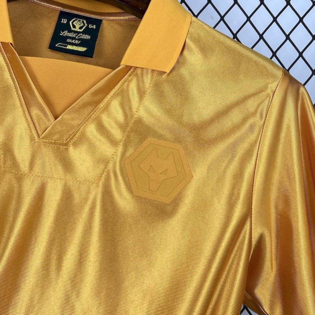 football-shirt-wolverhampton-wanderers-70th-anniversary-25-26-6 Football Shirt Wolverhampton Wanderers 70th Anniversary 25-26 extra 4