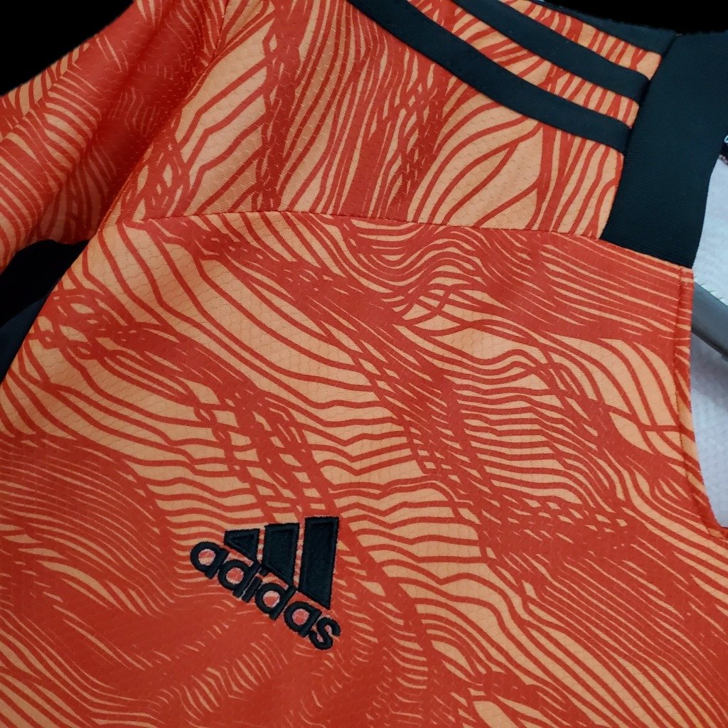 football-shirt-manchester-united-goalkeeper-25-26-orange-6 Football Shirt Manchester United Goalkeeper 25-26 Orange extra 4