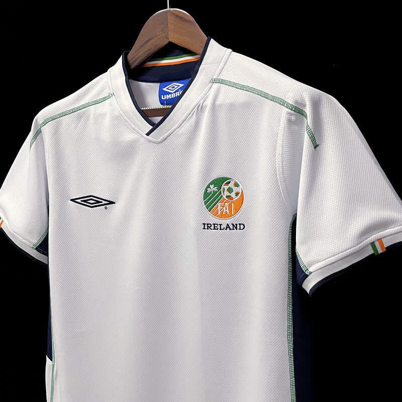 football-shirt-ireland-away-02-03-retro-6 Football Shirt Ireland Away 02-03 Retro extra 4