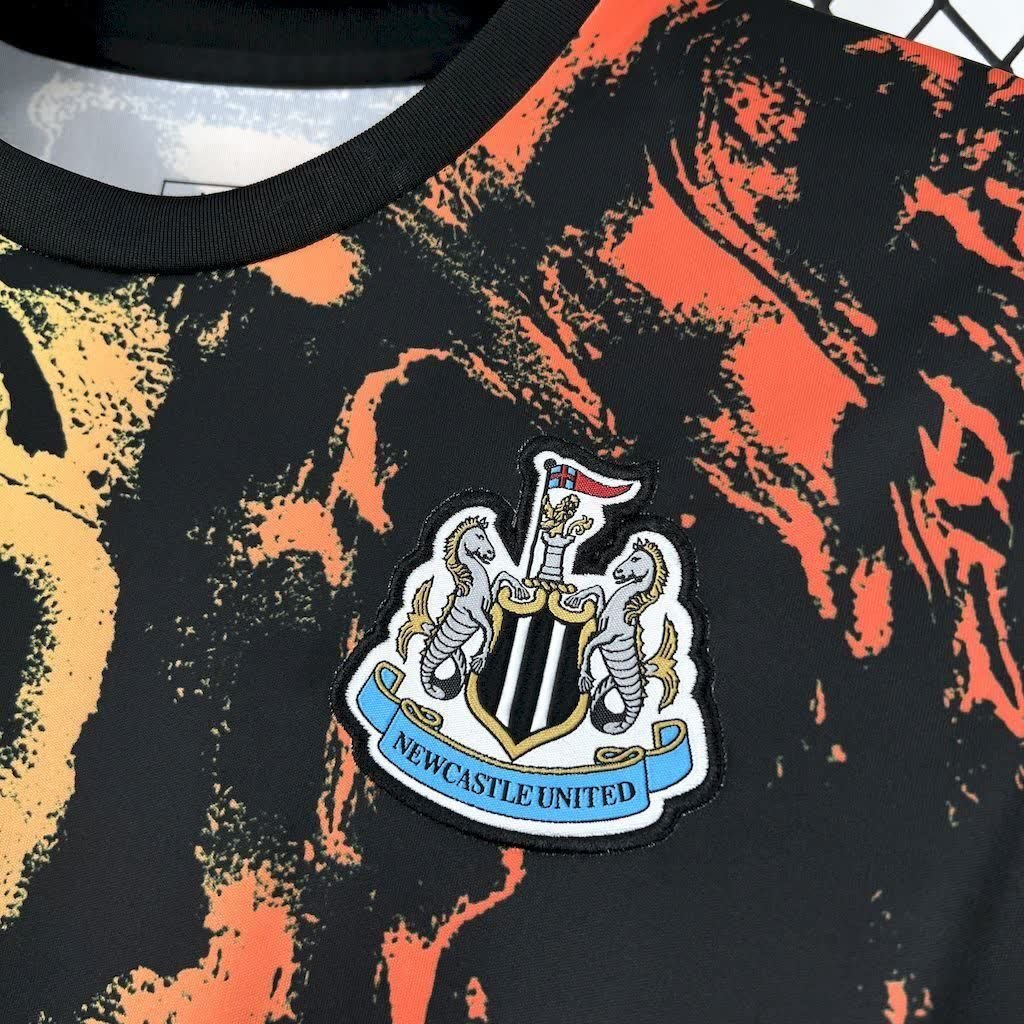 football-shirt-newcastle-united-training-25-26-6 Football Shirt Newcastle United Training 25-26 extra 4