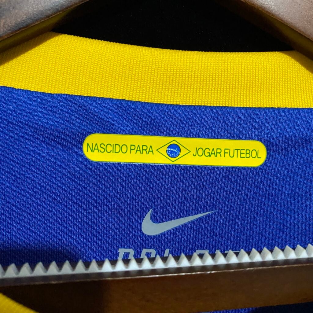 football-shirt-brazil-away-10-11-retro-6 Football Shirt Brazil Away 10-11 Retro extra 4