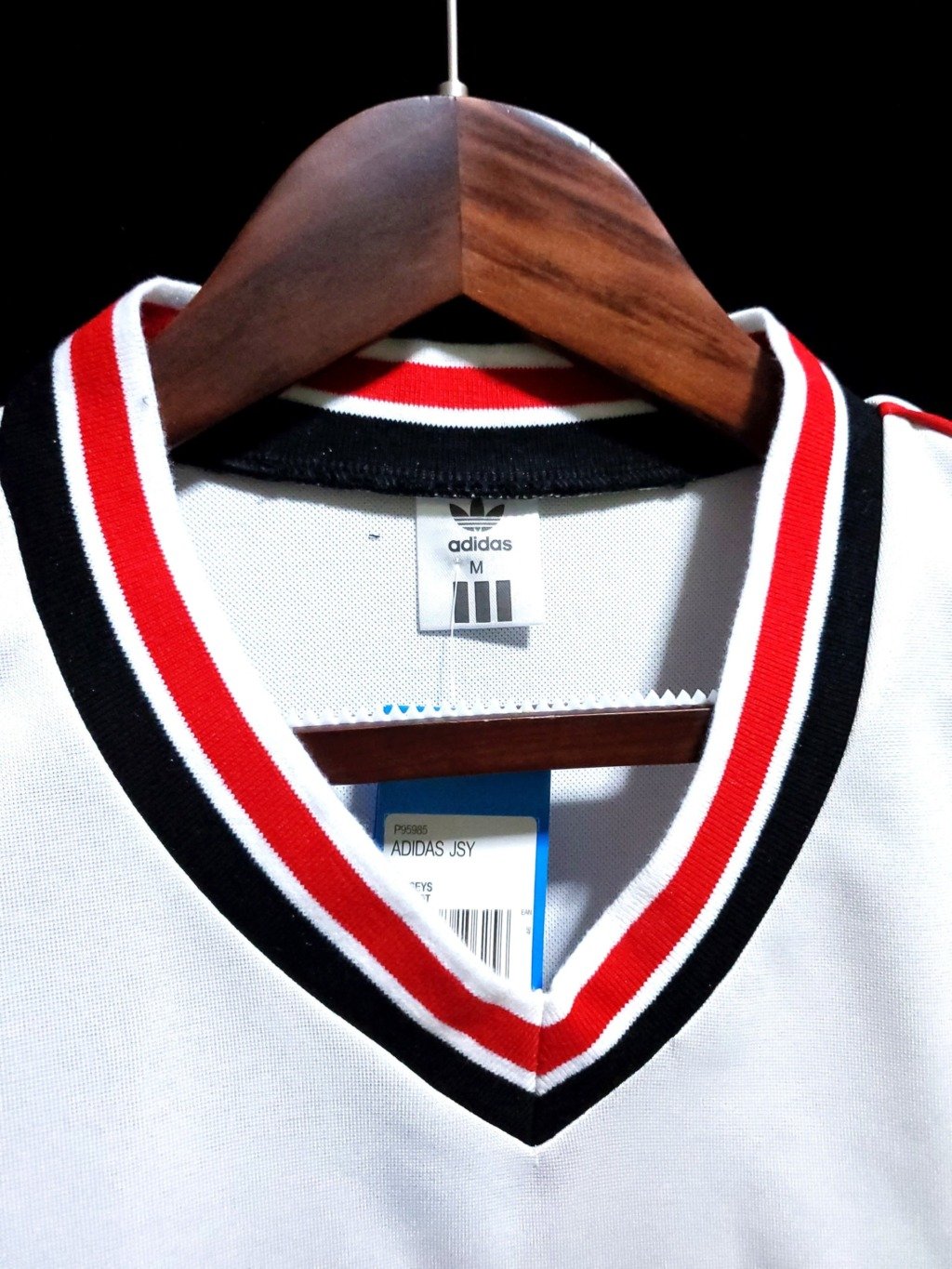 football-shirt-manchester-united-away-85-86-retro-7 Football Shirt Manchester United Away 85-86 Retro extra 5