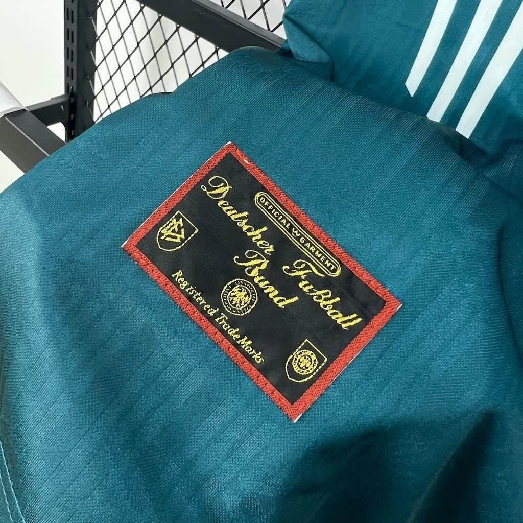 football-shirt-germany-away-96-97-retro-8 Football Shirt Germany Away 96-97 Retro extra 6
