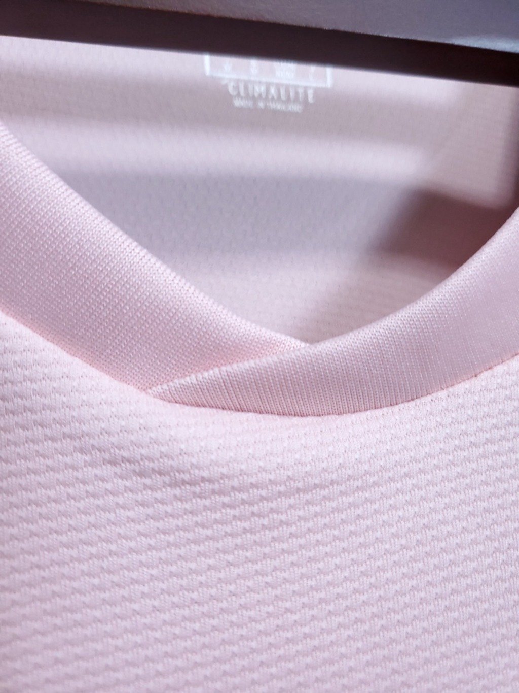 football-shirt-manchester-united-pink-18-19-away-8 Football Shirt Manchester United Pink 18-19 Away extra 6
