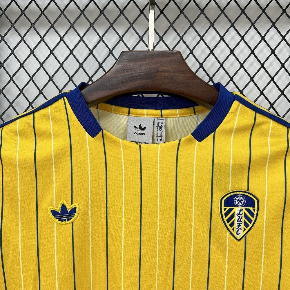 football-shirt-leeds-united-icon-25-26-8 Football Shirt Leeds United Icon 25-26 extra 6